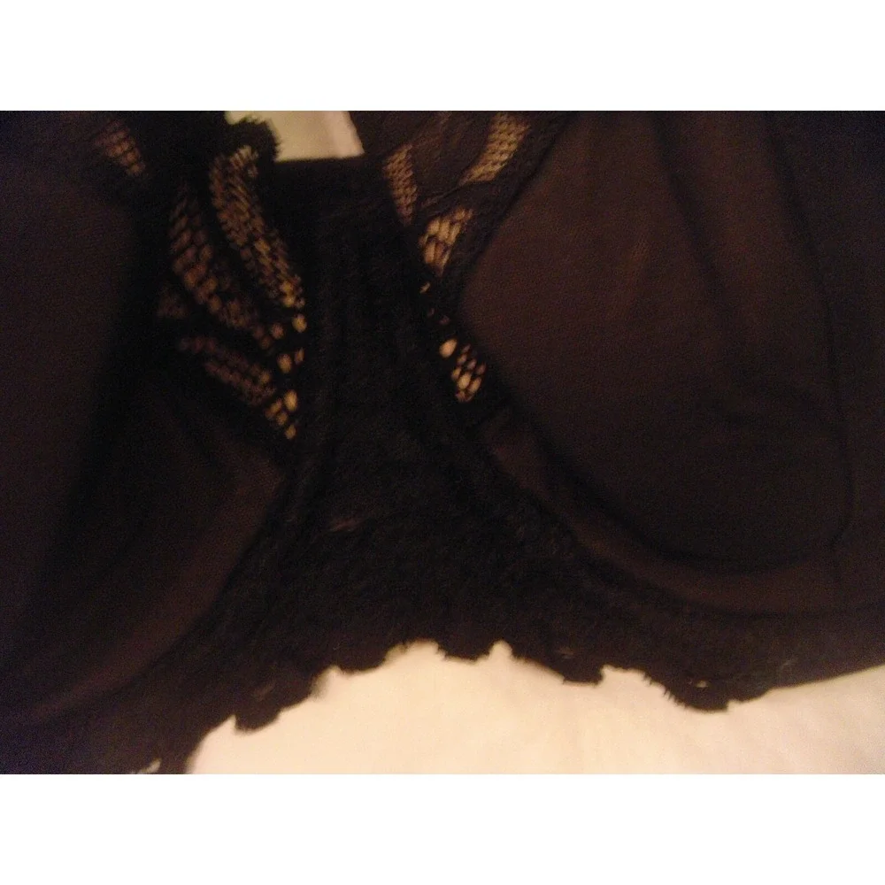 Fredericks of Hollywood black‎ flower Karoline underwire lightly padded 32F bra